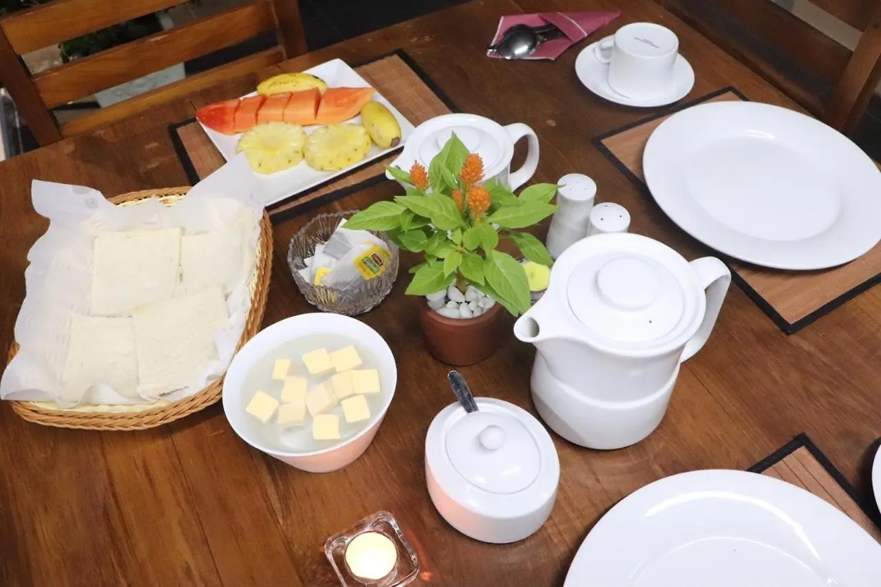 Ryan Residence & Restaurant Negombo Hotel