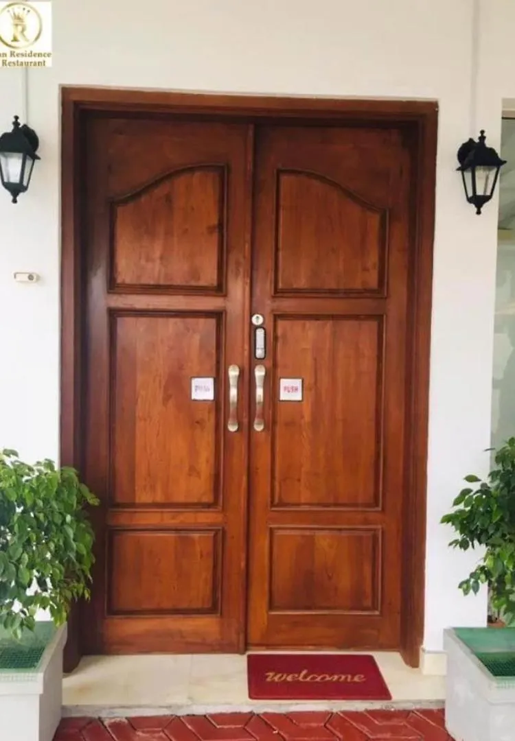 Ryan Residence & Restaurant Negombo Hotel